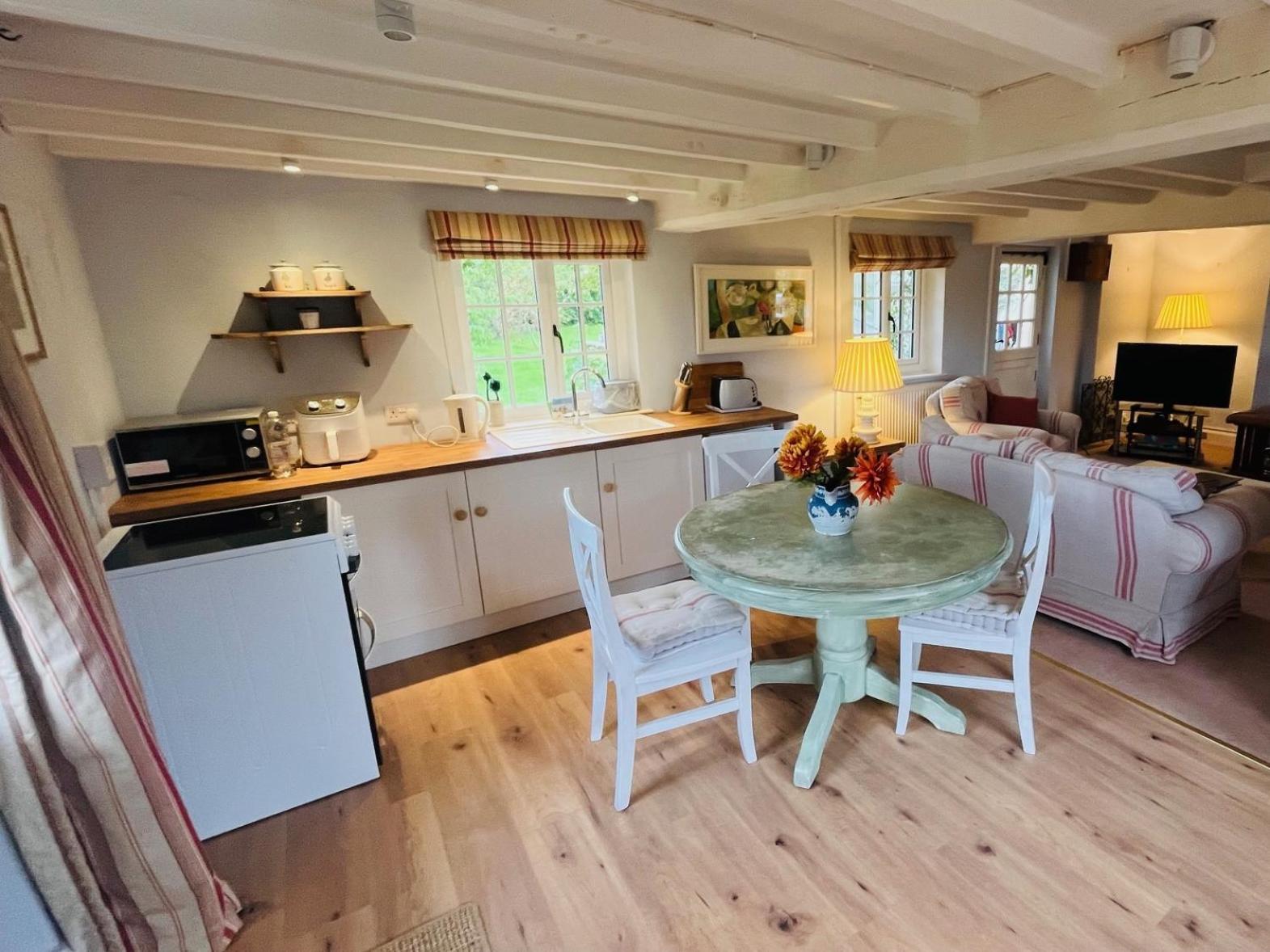 Mulsford Cottage Malpas  Exterior photo